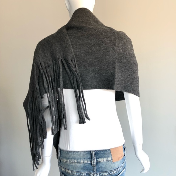 LUCKY BRAND Solid Gray Oversized Extra Long Felts Fringed Wrap Shawl Scarf NWOT - Picture 6 of 11